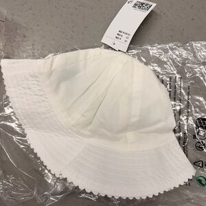 NWT H&M toddler baby girl White Bucket Hat